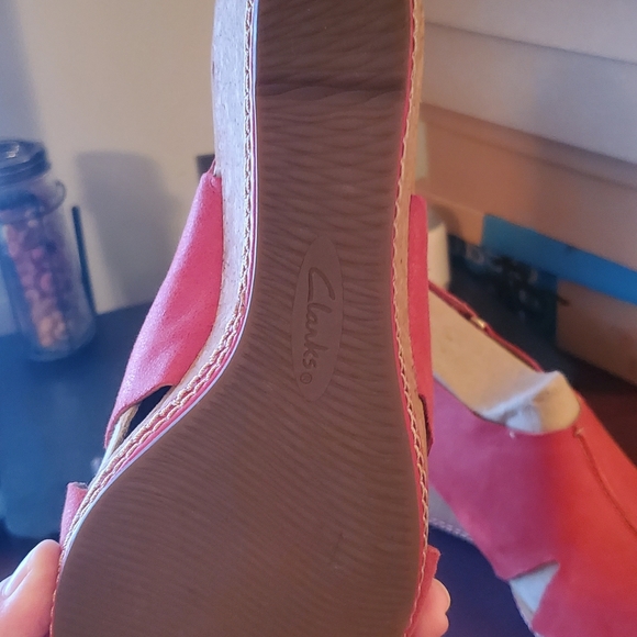 Shoes - Picture 2 of 5